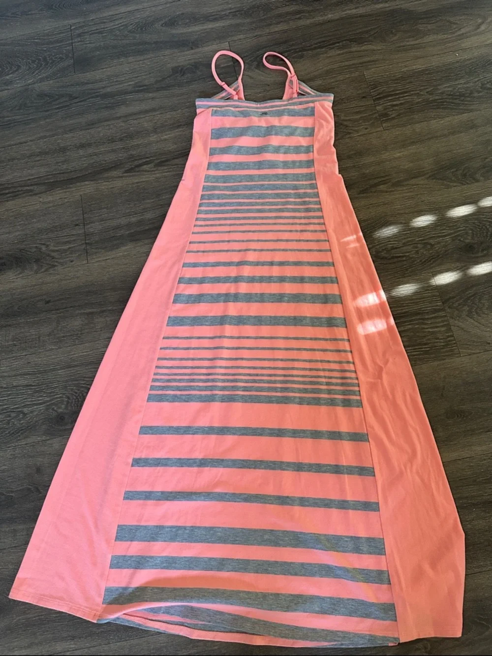 GUESS Coral & Gray Striped Maxi Dress XS Spaghetti Strap Casual Summer - Picture 8 of 9